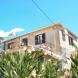 Apartment Rado, Vrbnik (Primorje-Gorski Kotar)